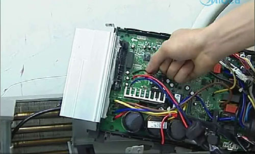 庆安美的空调电话是多少